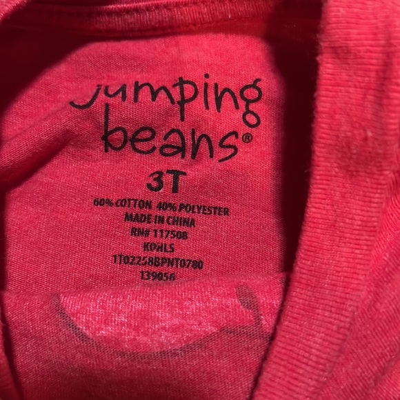 Hardly worn/like new toddler boy’s 3T Charlie Brown Snoopy Valentine’s Day tee! - Picture 4 of 4